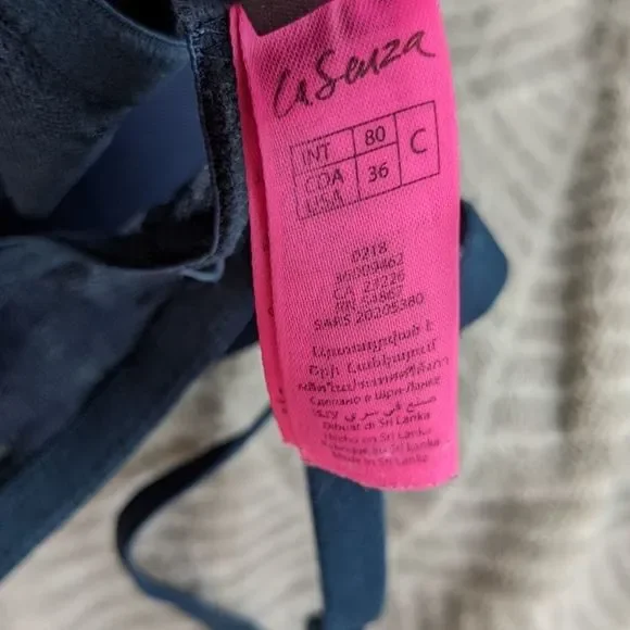 LA SENZA Remix navy padded bra 36C B002 - Picture 5 of 7